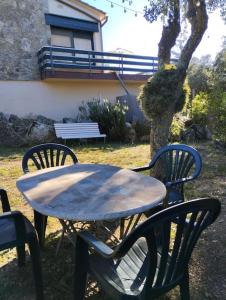 A garden outside Casa adossada de camp prop de la Costa Brava