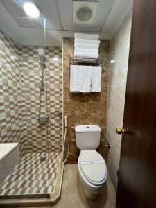 Koupelna v ubytování Abraj Al Tayseer Tuwa Hotel