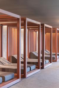 Postel nebo postele na pokoji v ubytování Vilnius Grand Resort