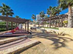 Fotografie z fotogalerie ubytování Beachfront Luxury Apartments by NRAS v destinaci Arenales del Sol