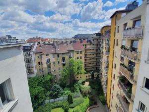 Budova, v ktorej sa apartmán nachádza