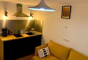 Zdjęcie z galerii obiektu Studio cosy en plein centre historique de Rennes w mieście Rennes