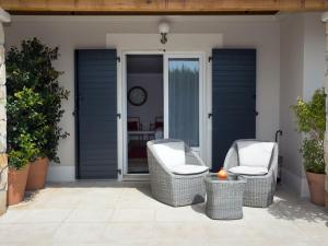 Χώρος καθιστικού στο Les chambres d'hôtes de Mougins
