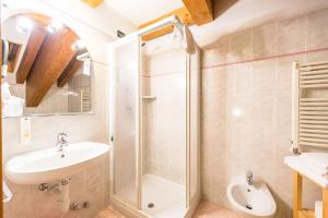 Koupelna v ubytování Alpstyle Hotel Albolina Wellness & Beauty
