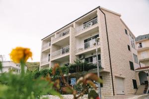 Fotografia z galérie ubytovania Studio Apartment in Duce with Sea View, Terrace, Air Conditioning, WiFi 4167-6 v destinácii Duće + 28 fotografií