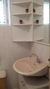 Koupelna v ubytování Apartment in Vodice with terrace, air conditioning, W-LAN, washing machine 3671-6