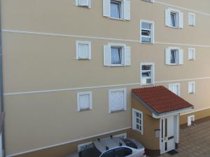 Budova, v ktorej sa apartmán nachádza