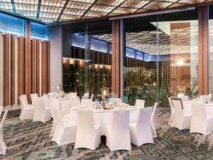 Pullman Khao Lak Resort餐厅或其他用餐的地方