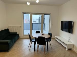 Telewizja i/lub zestaw kina domowego w obiekcie Apartament Metropolis 15