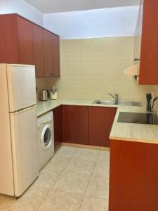 Küche/Küchenzeile in der Unterkunft Cosy 2 bedroom apartment