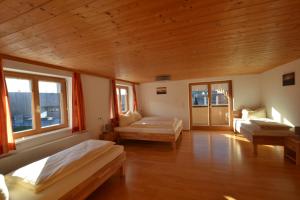 A bed or beds in a room at Ferienwohnung Känzeleblick