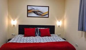 Posteľ alebo postele v izbe v ubytovaní Lucsony Apartman + 37 fotografií