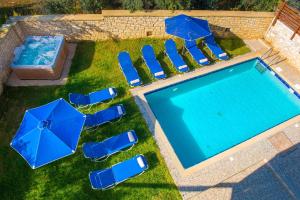 Bazén v ubytování Villa Paradise nebo v jeho okolí