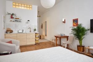 TV a/nebo společenská místnost v ubytování Asbóth 225 COZY CENTER APARTMENT