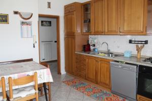 Kuchyň nebo kuchyňský kout v ubytování Appartamento Widmann
