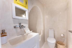 Ванная комната в Anelia House