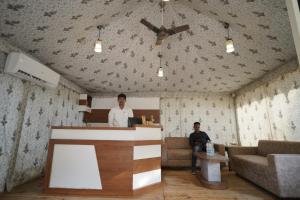 Hosté ubytování Amar Bagh Resort + 37 fotografií