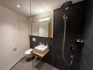 Ein Badezimmer in der Unterkunft Haus Alsuki Bellevue