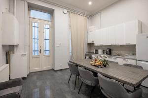 Prime Time Vaci Budapest 1053 Budapest, 3 Ferenciek tere kép - 2