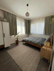 Säng eller sängar i ett rum på Art Loft , 270* full sea view in Cihangir