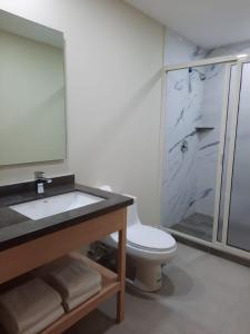 Koupelna v ubytování CHN Hotel Monterrey Santa Fe