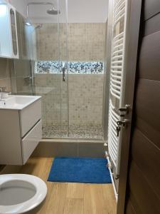 Ένα μπάνιο στο Turquoise Studio Nerva Traian +15 φωτογραφίες