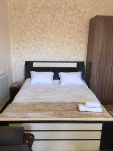 Postel nebo postele na pokoji v ubytování Norik guest house