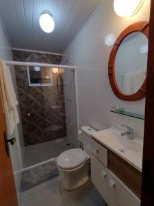 Ένα μπάνιο στο Suíte Buquê de Noiva +11 φωτογραφίες