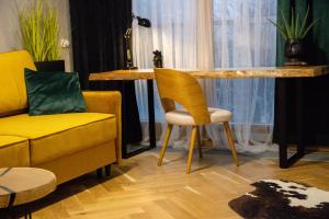 Posedenie v ubytovaní ApartamentySnu, Wola Premium I z parkingiem