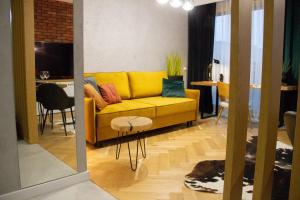 Posedenie v ubytovaní ApartamentySnu, Wola Premium I z parkingiem