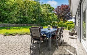 Zahrada ubytování Stunning Home In Slagelse With Kitchen