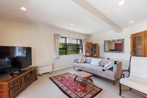 Area tempat duduk di Island View Beach House - Paraparaumu Beach Home