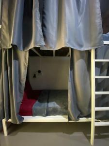Magic Hostelにある二段ベッド
