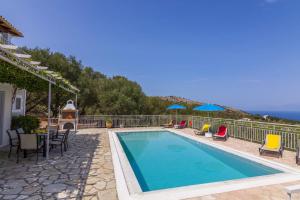 Πισίνα στο ή κοντά στο Villa Andreas by Villa Plus