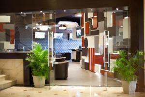 Uma área de estar em Plaza Paitilla Inn