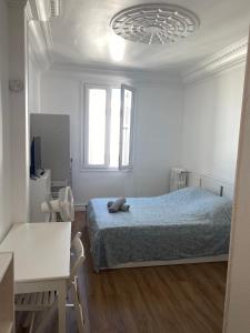 Posteľ alebo postele v izbe v ubytovaní Charming studio for holidays by the sea Wilson A + 3 fotografie