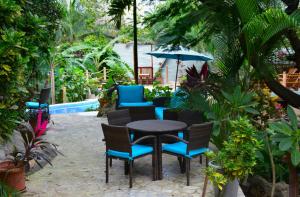 Giardino di West Bay Lodge and Spa