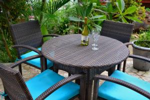 Giardino di West Bay Lodge and Spa