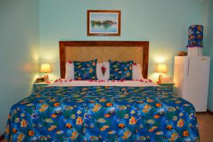 Letto o letti in una camera di West Bay Lodge and Spa