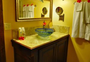 Foto dalla galleria di West Bay Lodge and Spa a West Bay