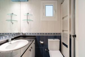 Kúpeľňa v ubytovaní Modern stylish 3 bedroom Arco de Triunfo