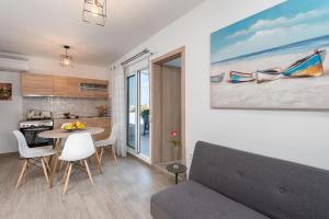 Kuchyňa alebo kuchynka v ubytovaní Sky High Loft