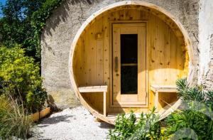 Fotografie z fotogalerie ubytování Logis Relais de la Source v destinaci Saint-Seine-lʼAbbaye