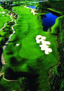Golf v rezortu nebo okolí
