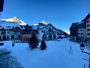 En generel udsigt til bjerge eller udsigt til bjerge taget fra lejligheden