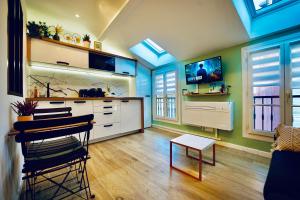 NEW ! Superbe Studio Vieux Nice - Climatise