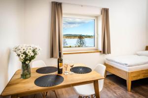 Posteľ alebo postele v izbe v ubytovaní Apartmány Panelka Costa Plana Lipno