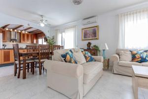 Posezení v ubytování Casa Jerez 14 en Nerja
