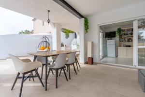 Kuchyň nebo kuchyňský kout v ubytování Casa Jerez 14 en Nerja
