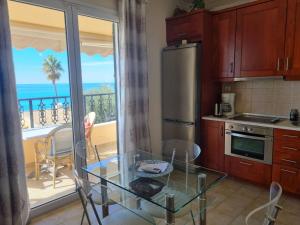 Kuchyňa alebo kuchynka v ubytovaní Corfu Dream Holidays Villas